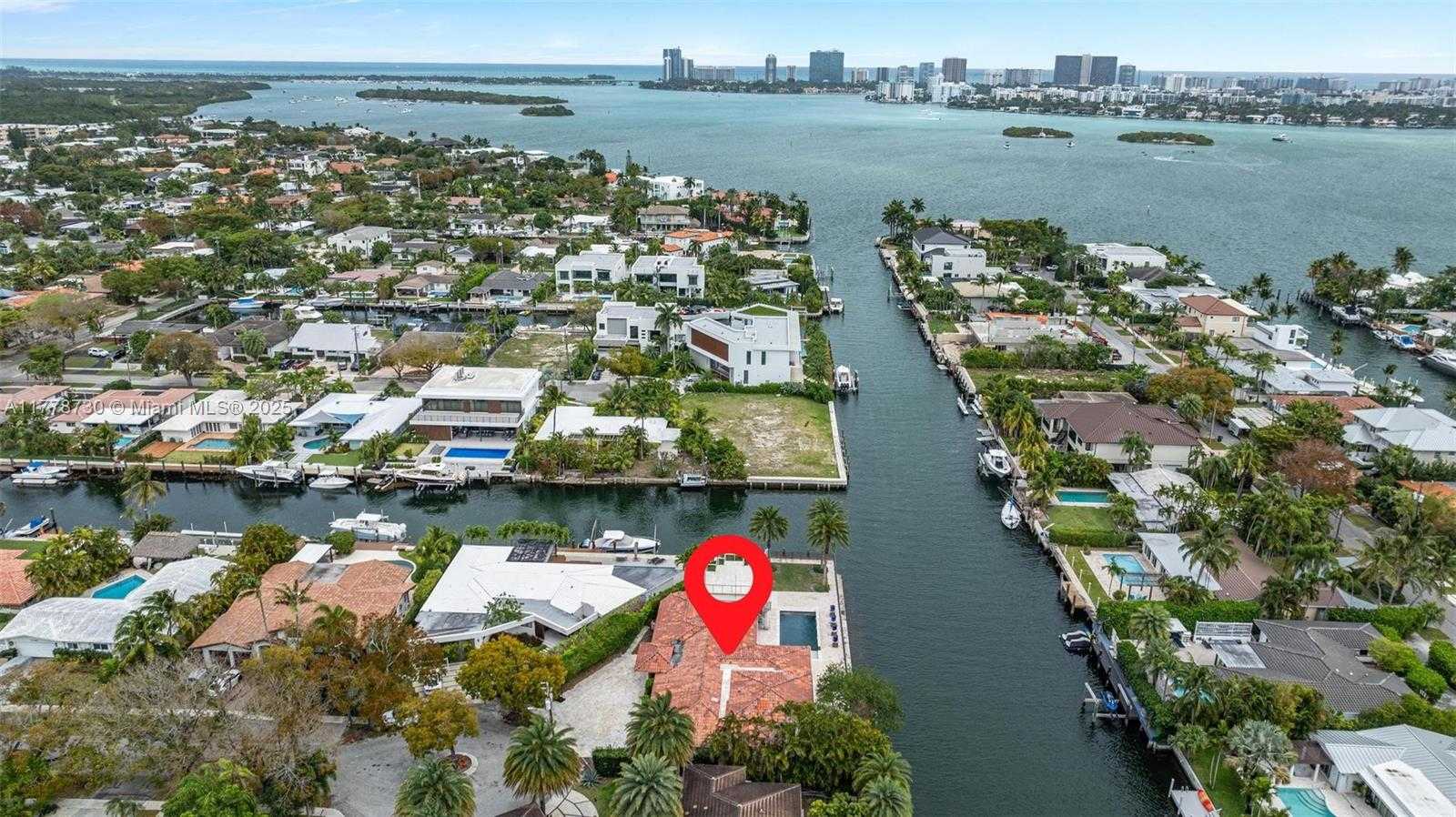 Small Image of 12605 CYPRUS RD, North Miami Number 57