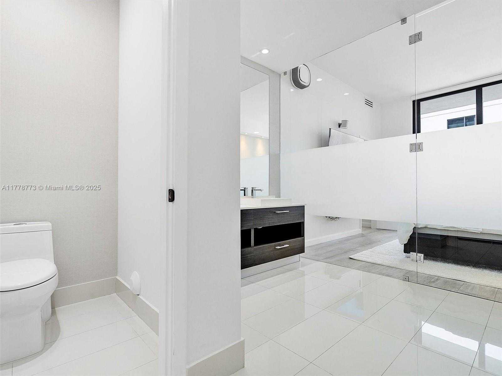 Small Image of 55 SOUTH WEST 9TH ST #4309, Miami Number 11