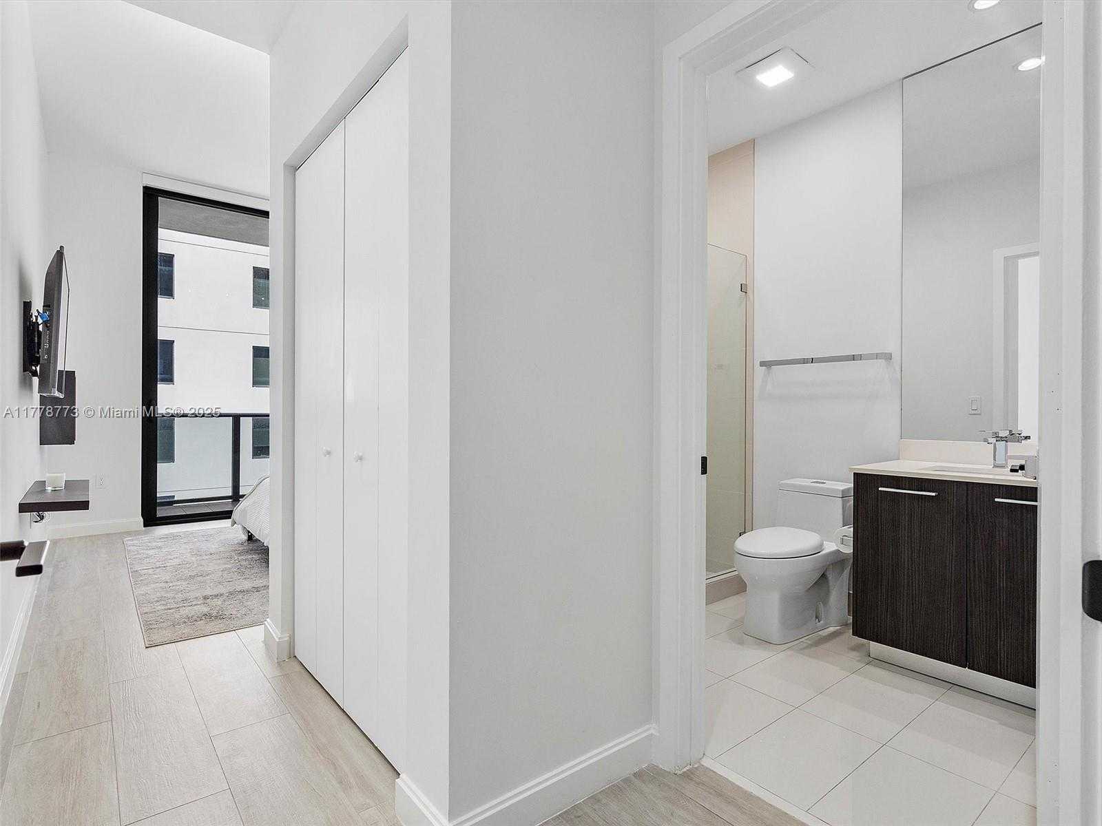 Small Image of 55 SOUTH WEST 9TH ST #4309, Miami Number 15