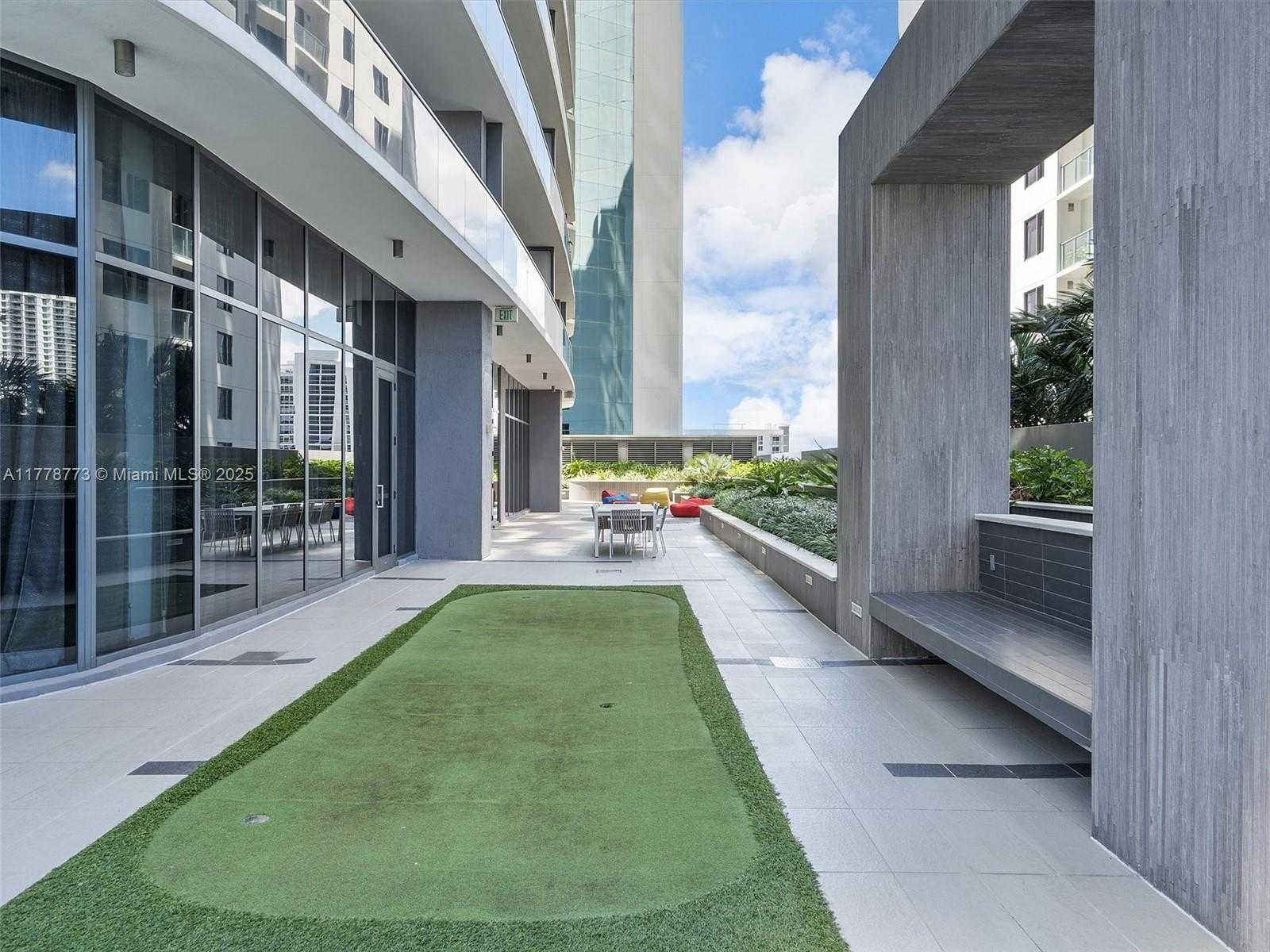 Small Image of 55 SOUTH WEST 9TH ST #4309, Miami Number 35