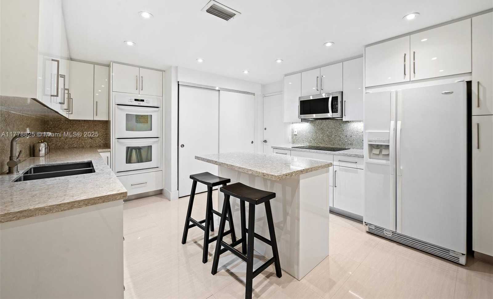 Small Image of 10155 COLLINS AVE #607, Bal Harbour Number 18