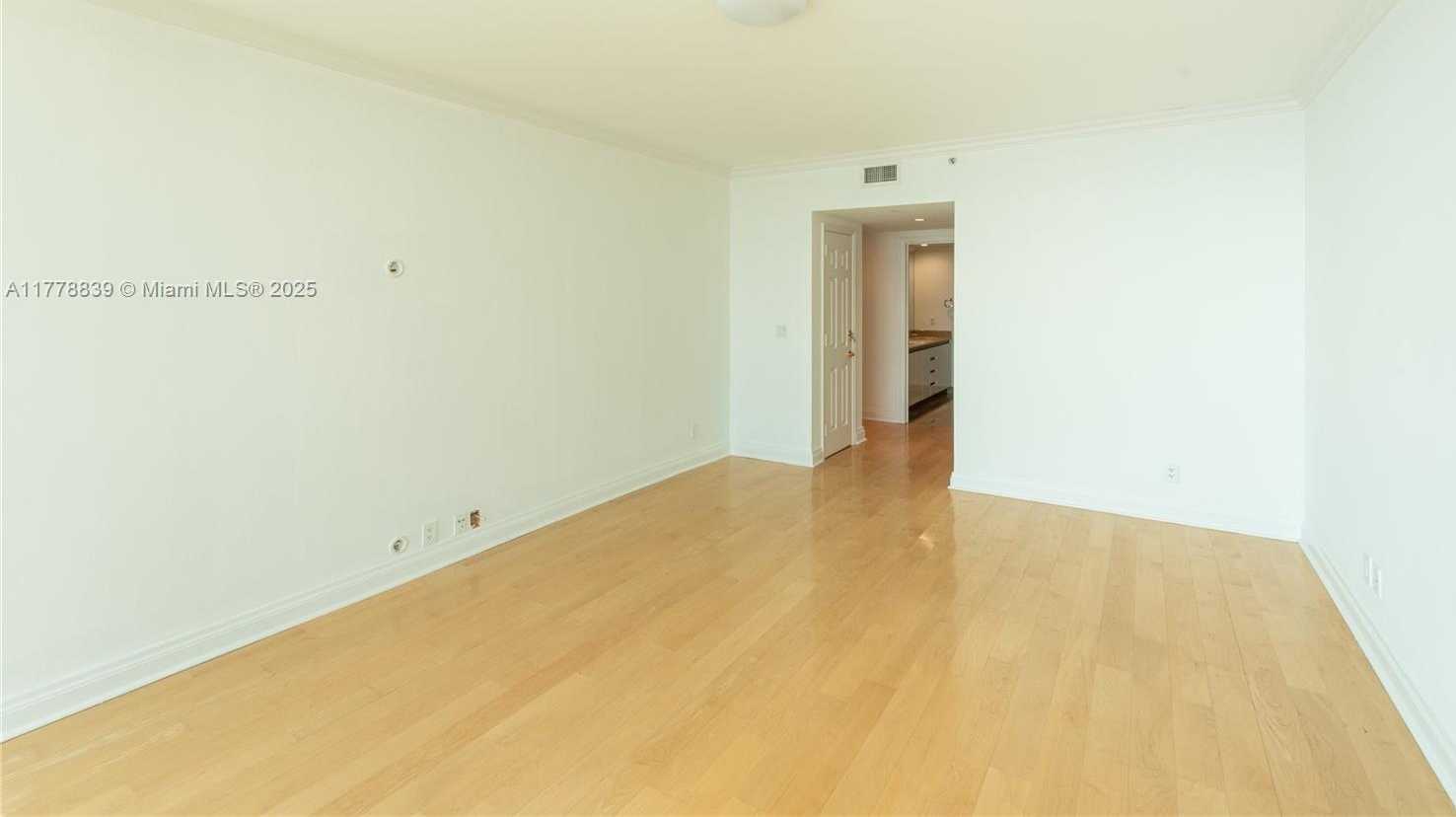 Small Image of 1643 BRICKELL AVE #1103, Miami Number 9