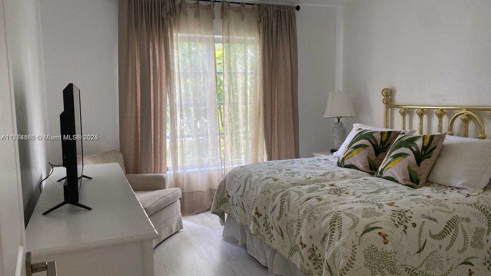 Small Image of 10150 COLLINS AVE #204S, Bal Harbour Number 10