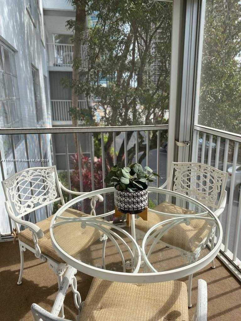 Small Image of 10150 COLLINS AVE #204S, Bal Harbour Number 16