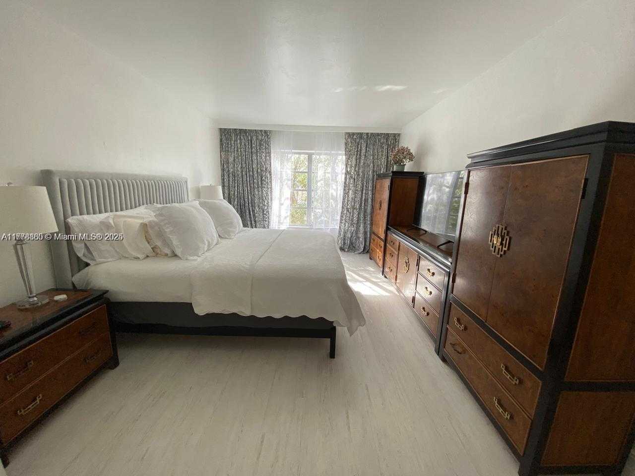 Small Image of 10150 COLLINS AVE #204S, Bal Harbour Number 6
