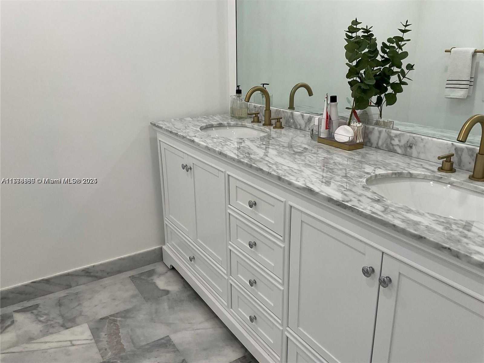 Small Image of 10150 COLLINS AVE #204S, Bal Harbour Number 8