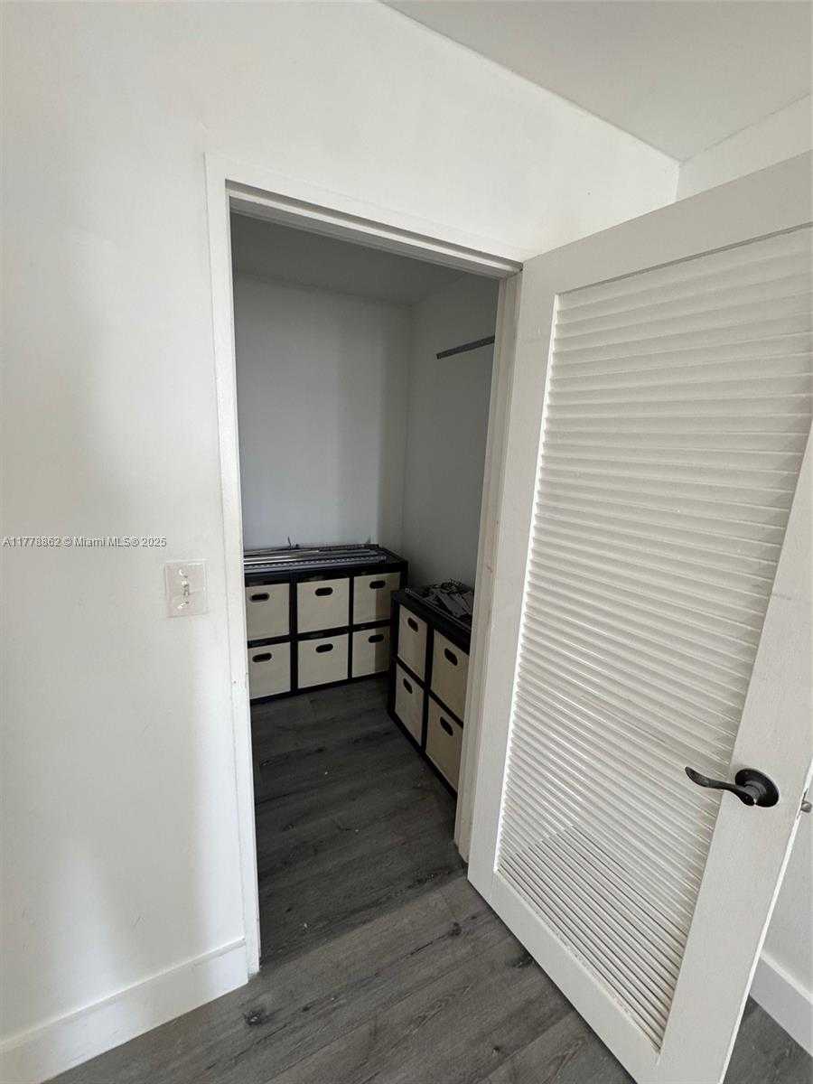 Small Image of 4420 NORTH WEST 79TH AVE #2E, Doral Number 14