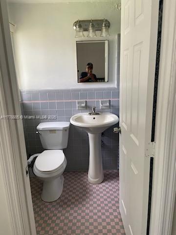 Small Image of 6511 SANTONA ST #C2, Coral Gables Number 4