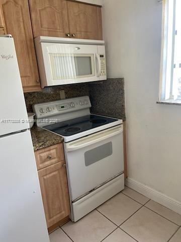 Small Image of 6511 SANTONA ST #C2, Coral Gables Number 6