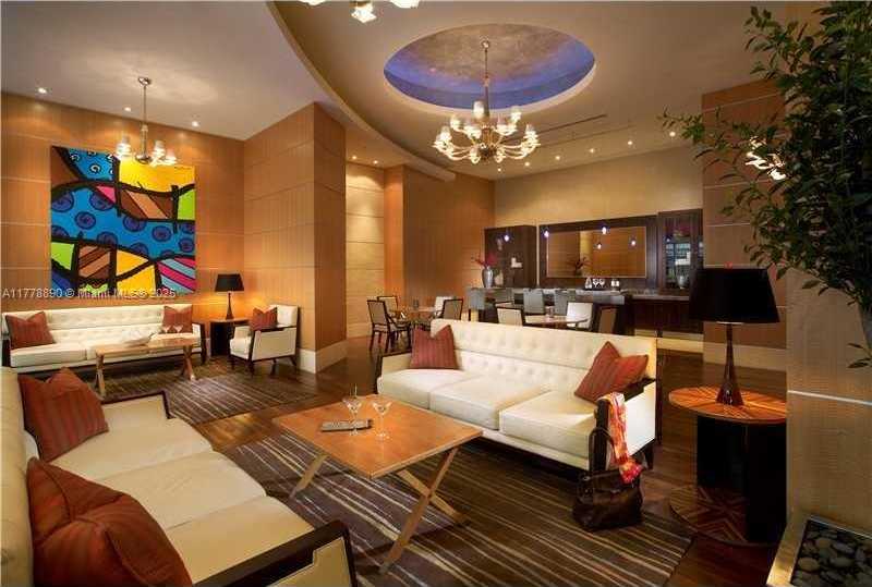 Small Image of 244 BISCAYNE BL #250, Miami Number 5