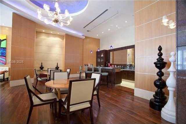 Small Image of 244 BISCAYNE BL #250, Miami Number 6
