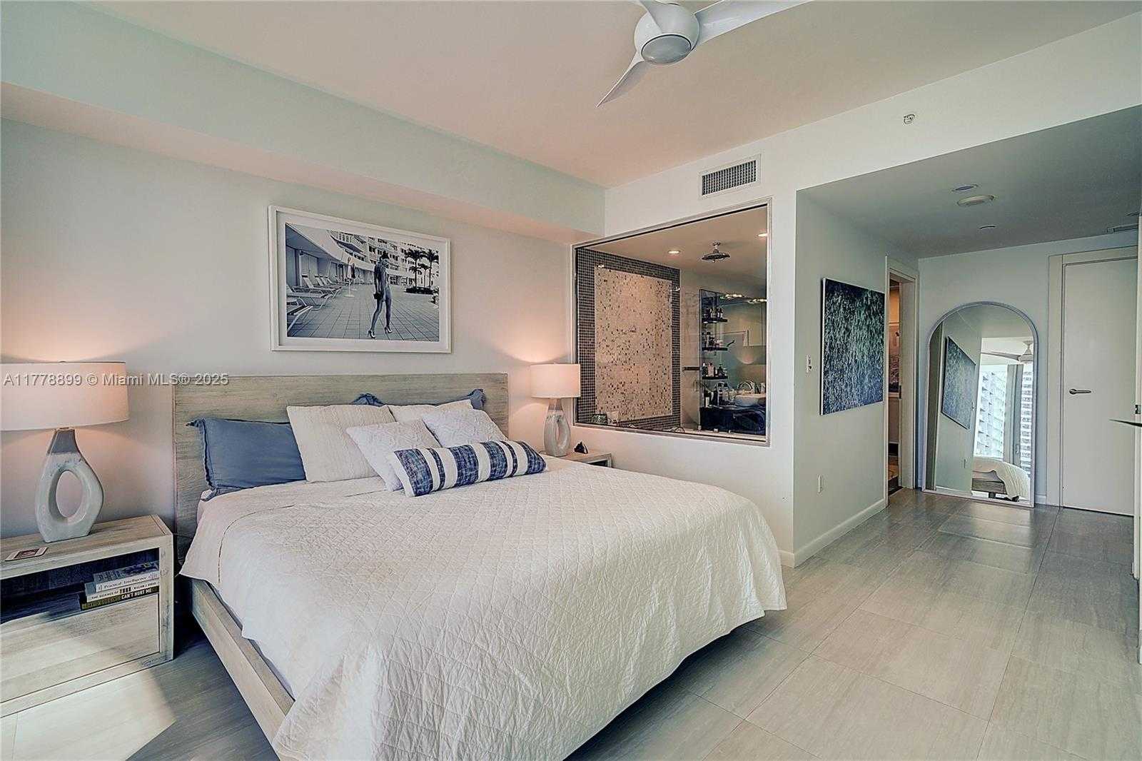 Small Image of 200 BISCAYNE BOULEVARD WAY #1408, Miami Number 12