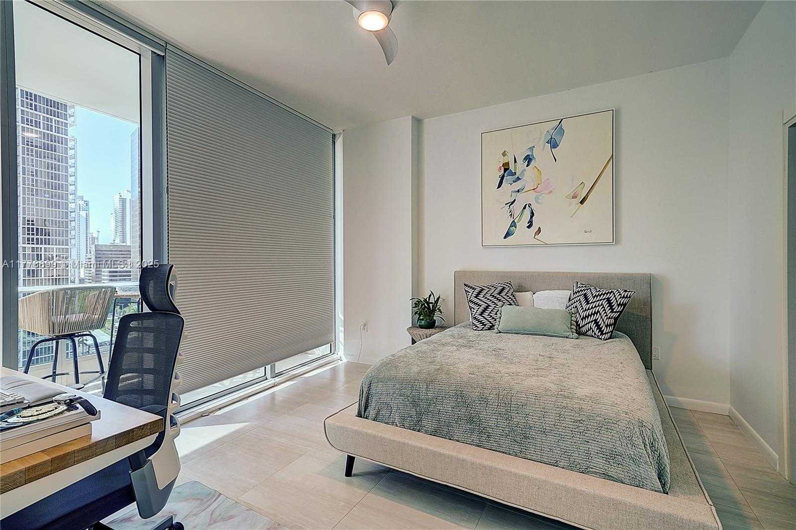 Small Image of 200 BISCAYNE BOULEVARD WAY #1408, Miami Number 15