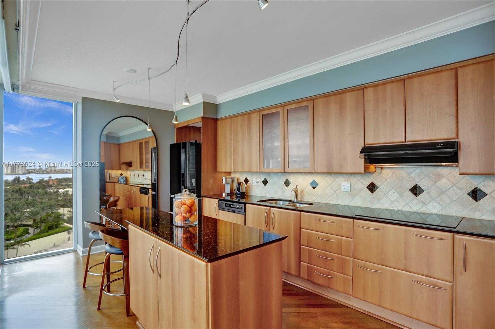Small Image of 19111 COLLINS AVE #908, Sunny Isles Beach Number 17