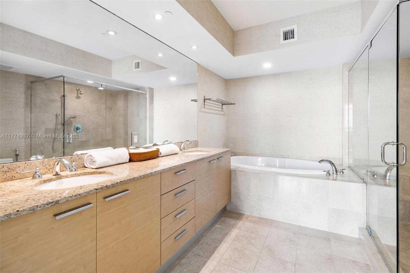 Small Image of 1830 SOUTH OCEAN DR #2904, Hallandale Beach Number 13