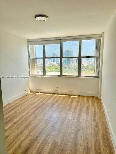 Small Image of 7441 #8K, Miami Beach Number 10