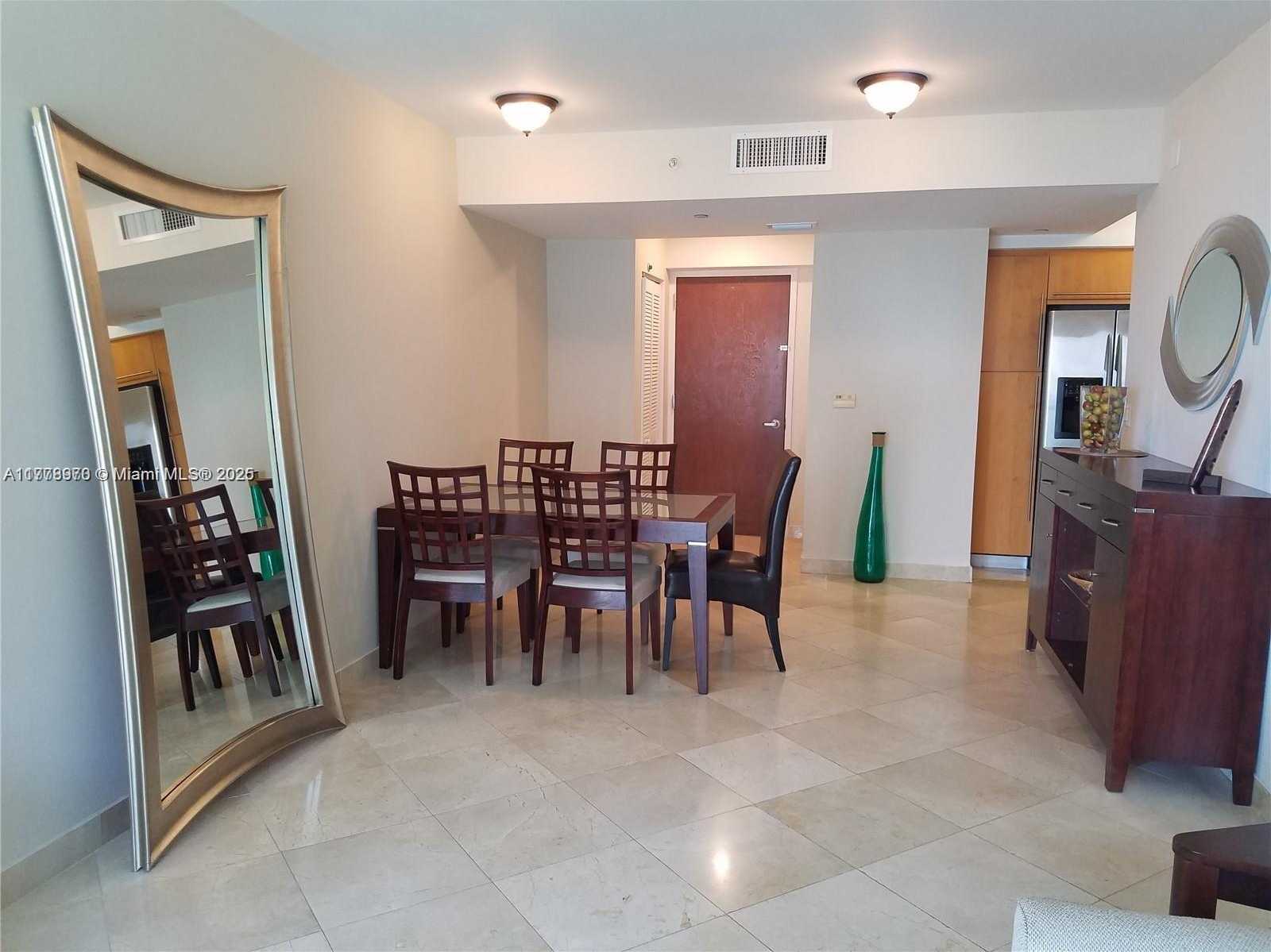 Small Image of 6365 COLLINS AVE #910, Miami Beach Number 4