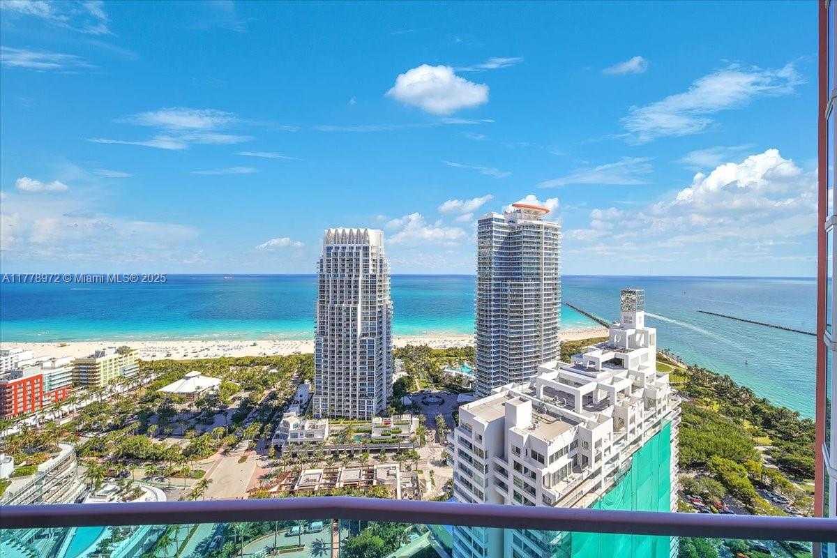 Small Image of 300 SOUTH POINTE DR #3402, Miami Beach Number 14