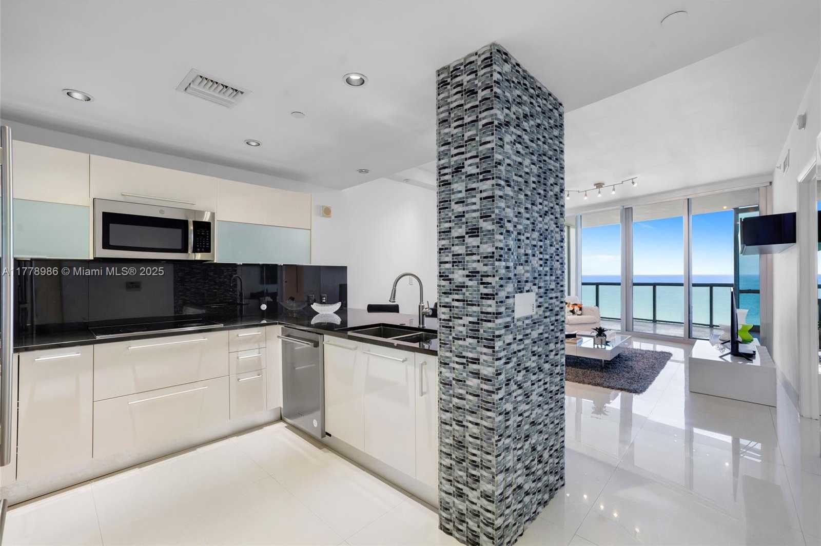 Small Image of 17121 COLLINS AVE #1406, Sunny Isles Beach Number 8