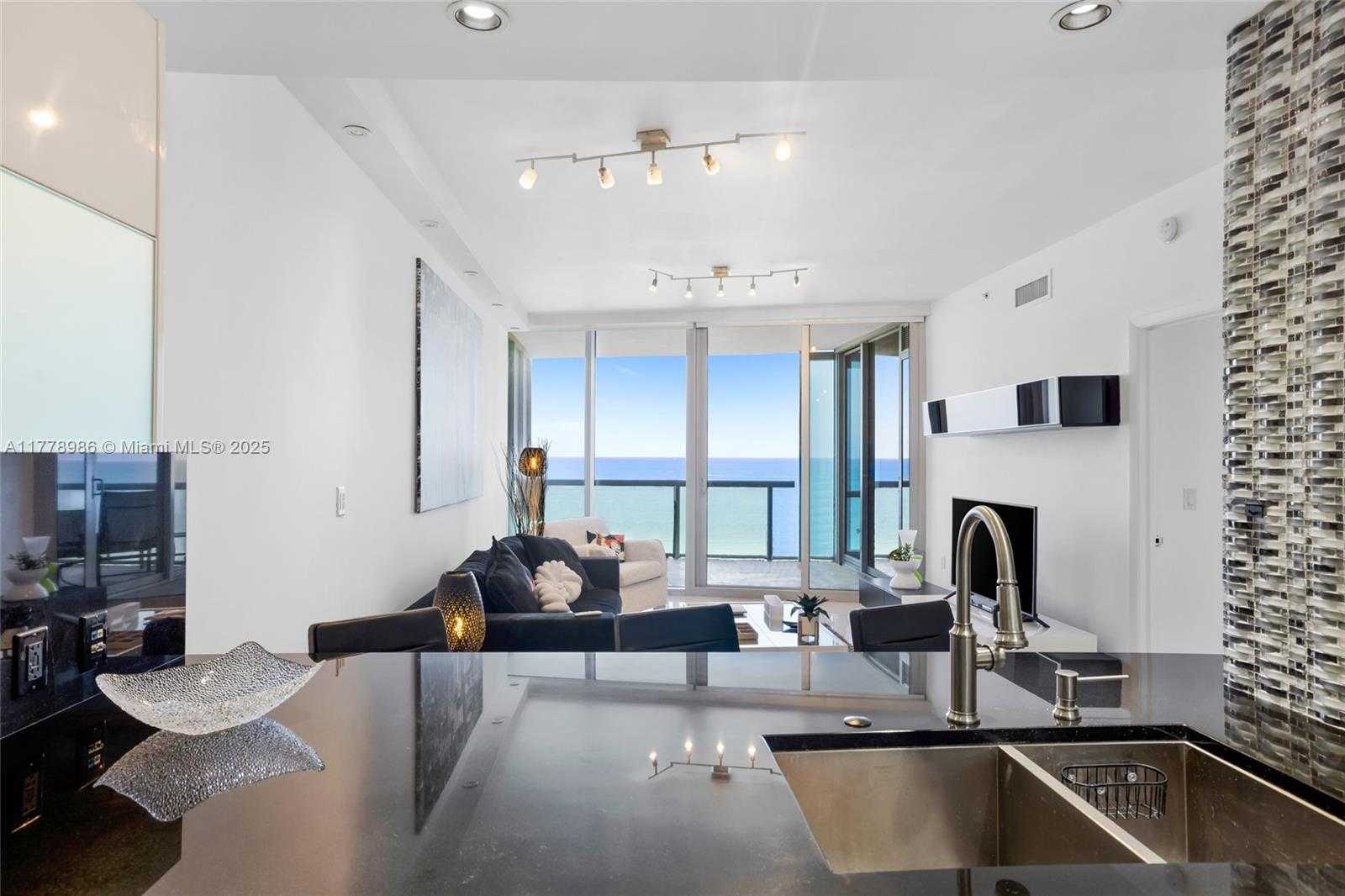 Small Image of 17121 COLLINS AVE #1406, Sunny Isles Beach Number 9