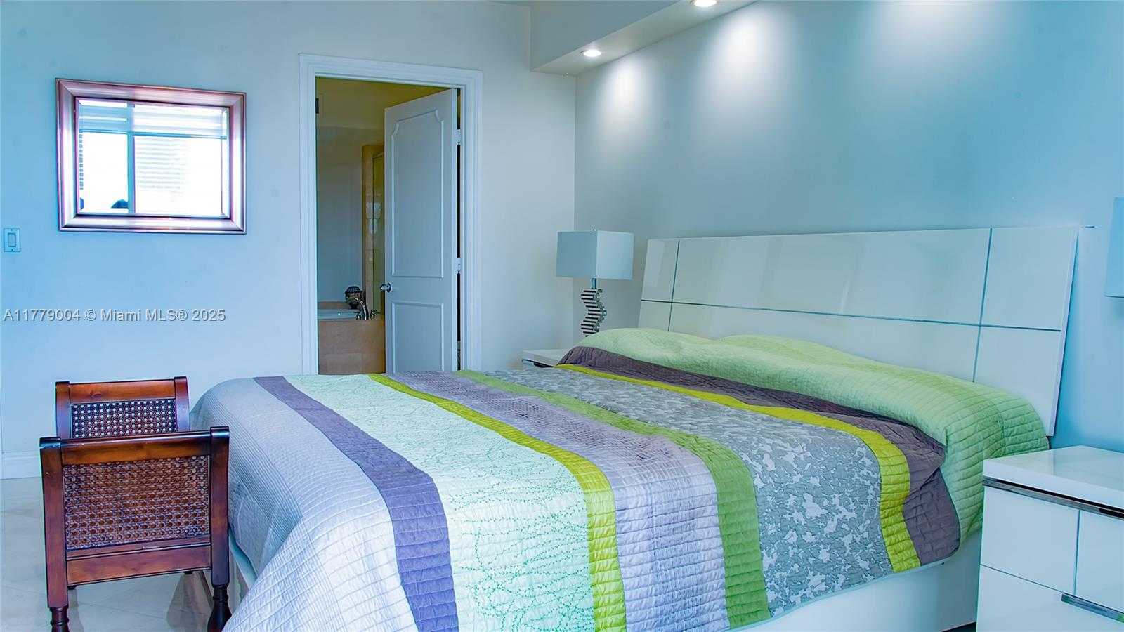 Small Image of 1830 SOUTH OCEAN DR #2004, Hallandale Beach Number 6
