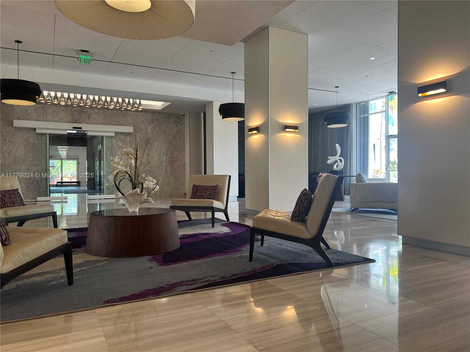 Small Image of 100 BAYVIEW DR #1829, Sunny Isles Beach Number 4