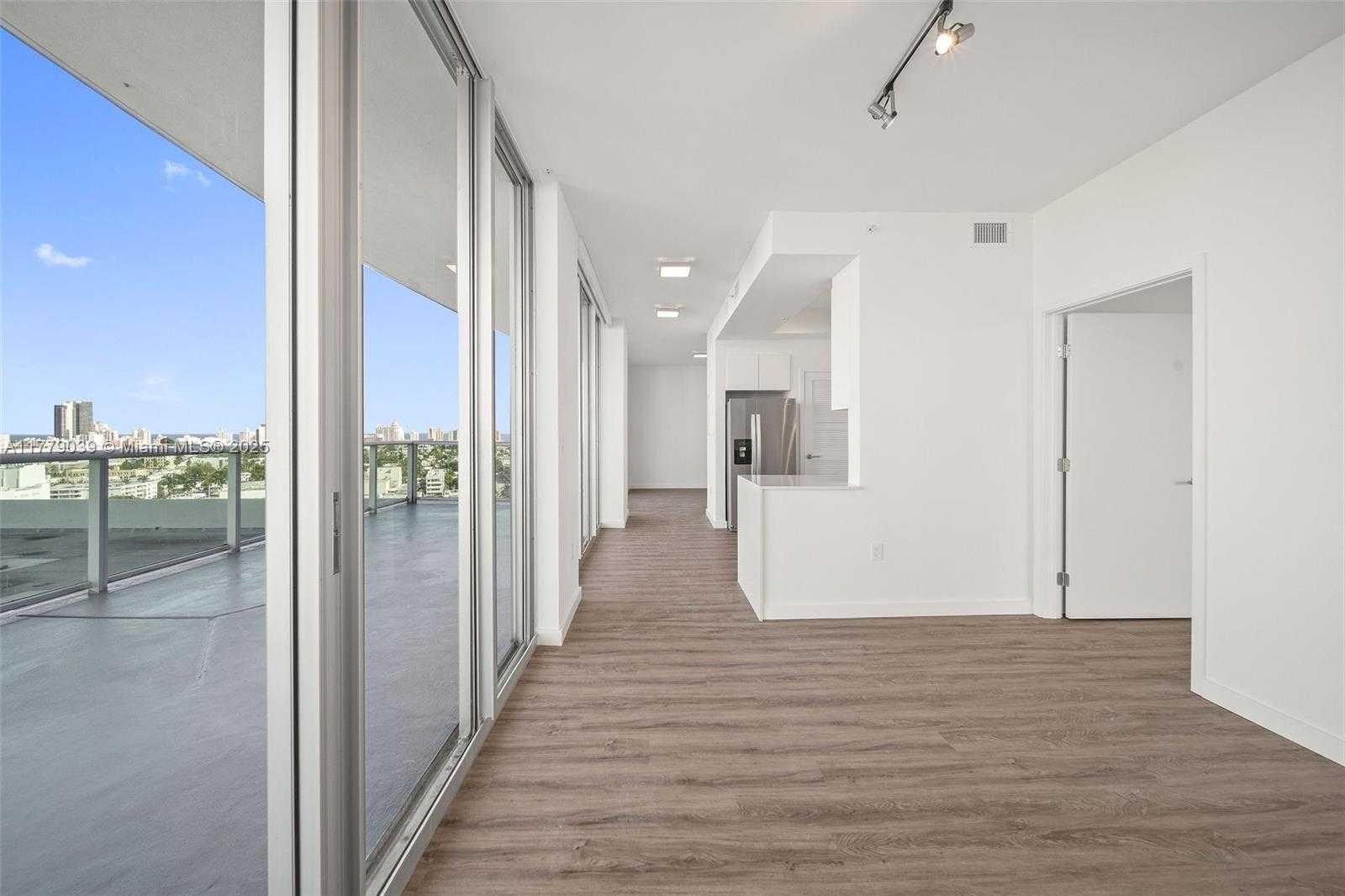 Small Image of 1500 BAY RD #C-2312, Miami Beach Number 15