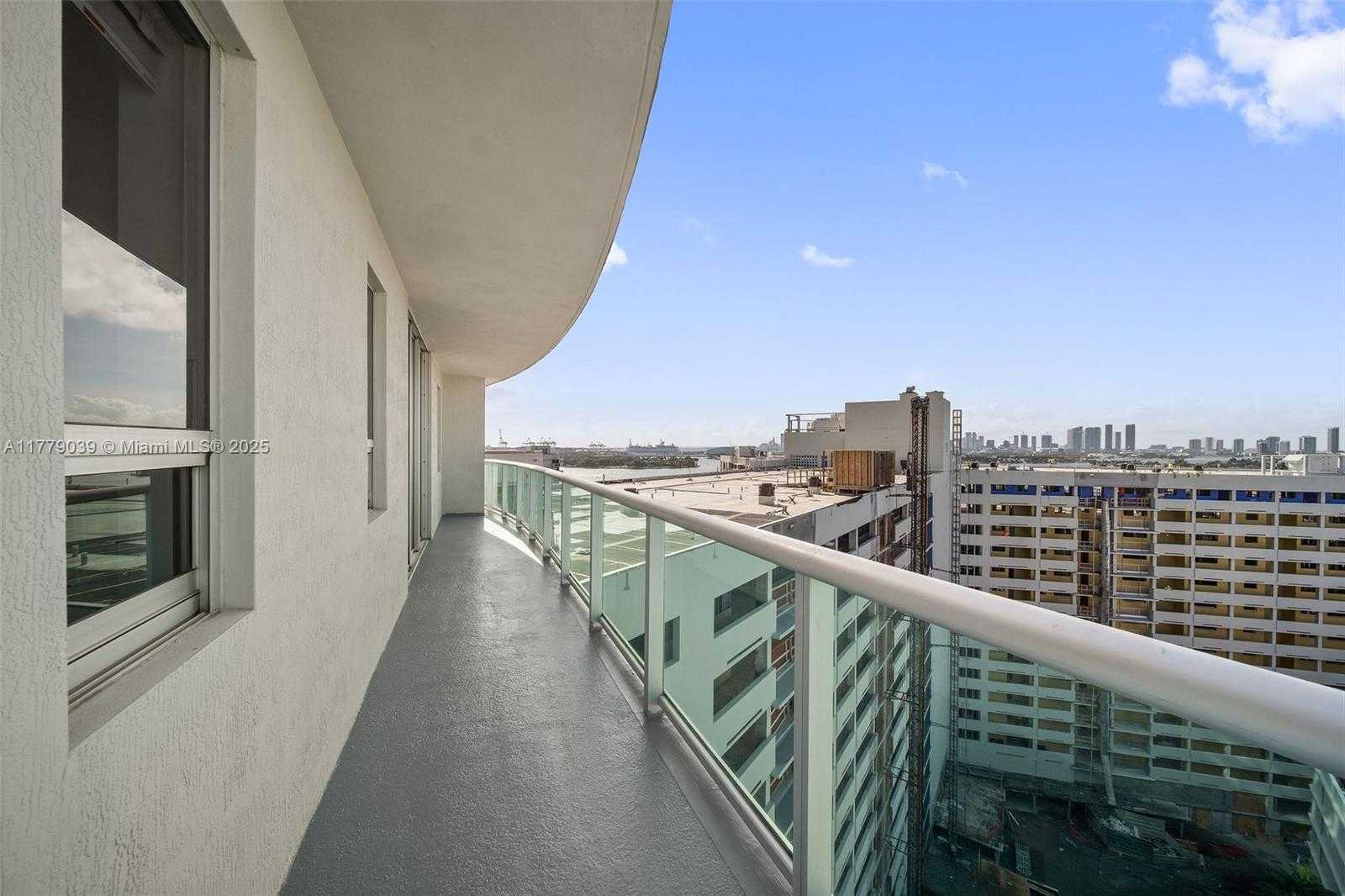 Small Image of 1500 BAY RD #C-2312, Miami Beach Number 27