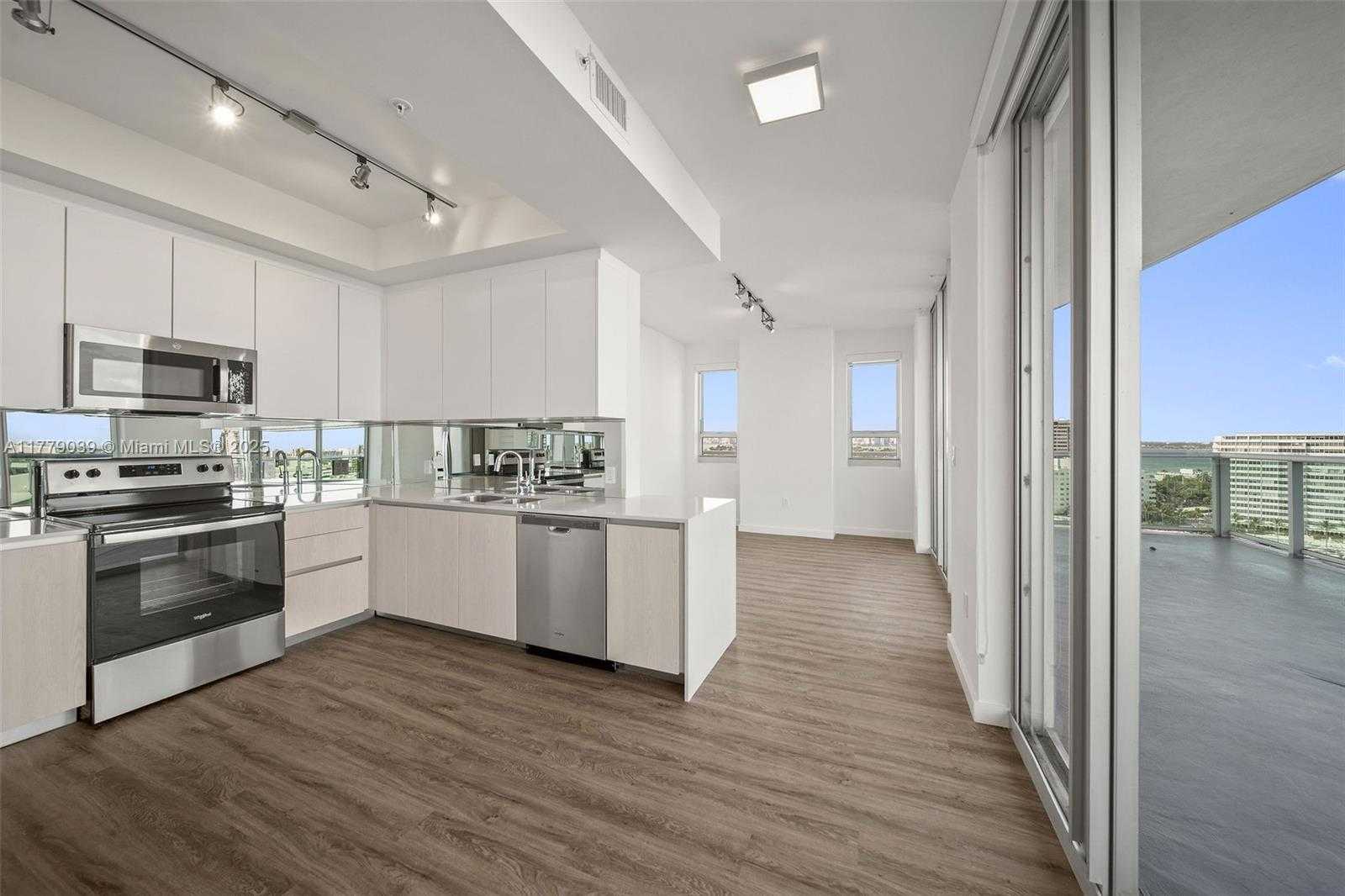 Small Image of 1500 BAY RD #C-2312, Miami Beach Number 6