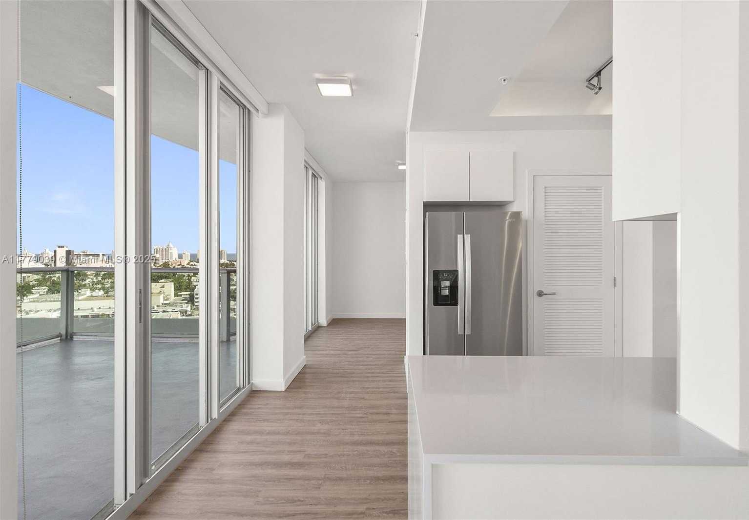 Small Image of 1500 BAY RD #C-2312, Miami Beach Number 7