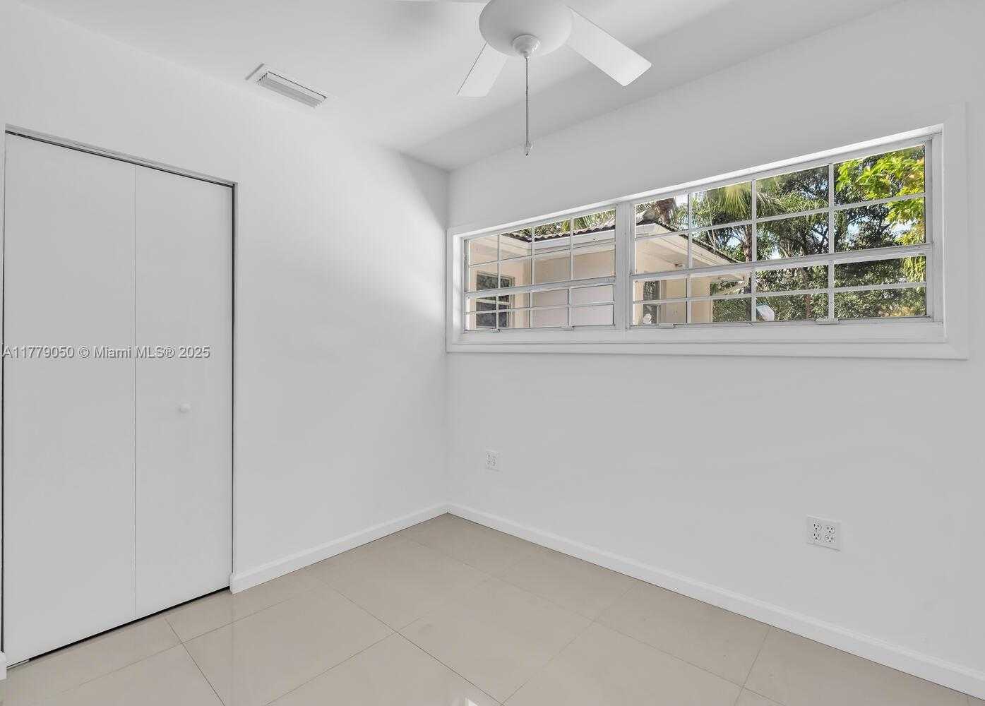Small Image of 11801 NORTH EAST 11 AVE #SOUTH, Biscayne Park Number 10