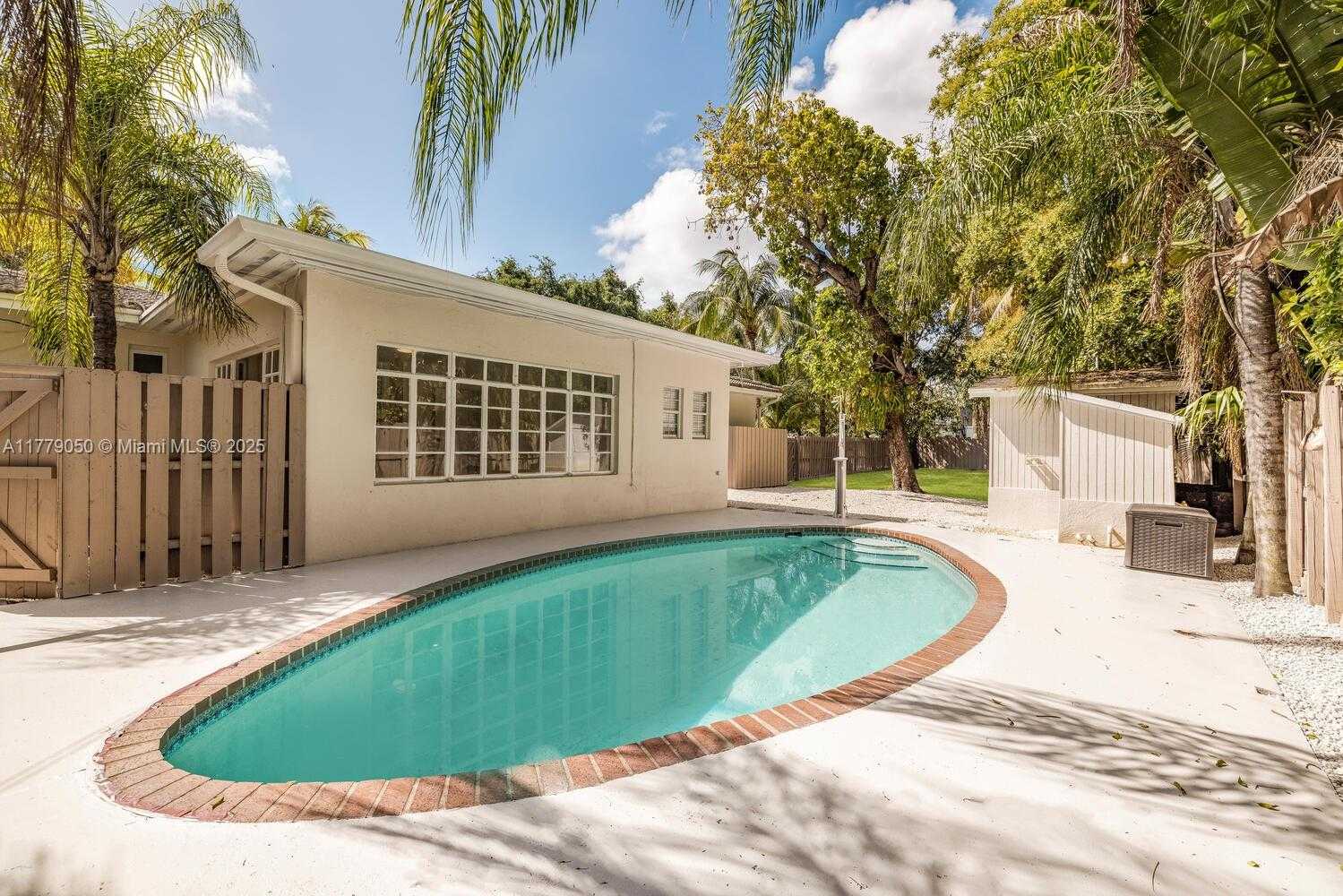 Small Image of 11801 NORTH EAST 11 AVE #SOUTH, Biscayne Park Number 19