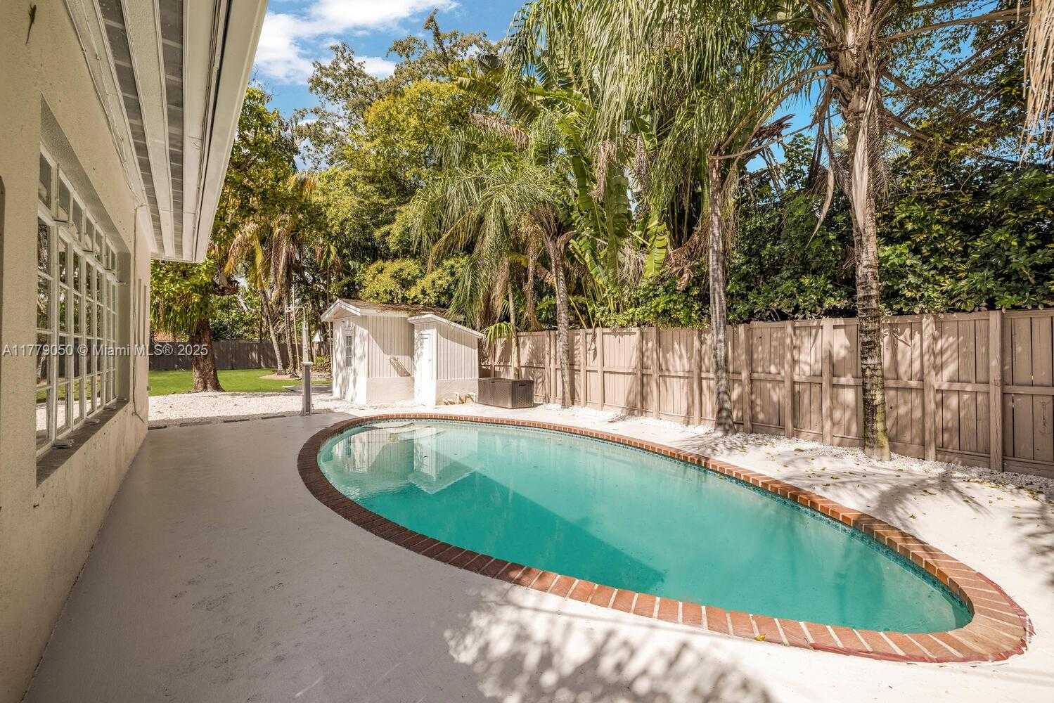 Small Image of 11801 NORTH EAST 11 AVE #SOUTH, Biscayne Park Number 23