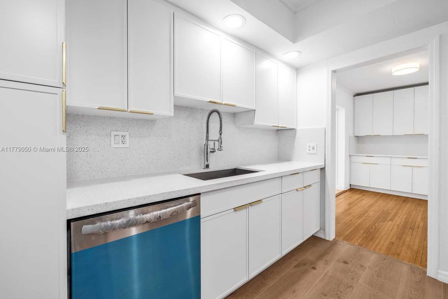 Small Image of 11801 NORTH EAST 11 AVE #SOUTH, Biscayne Park Number 3