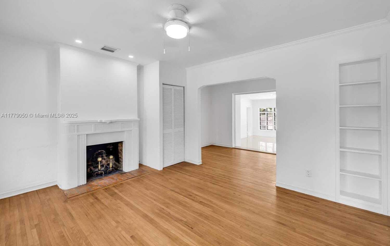 Small Image of 11801 NORTH EAST 11 AVE #SOUTH, Biscayne Park Number 8