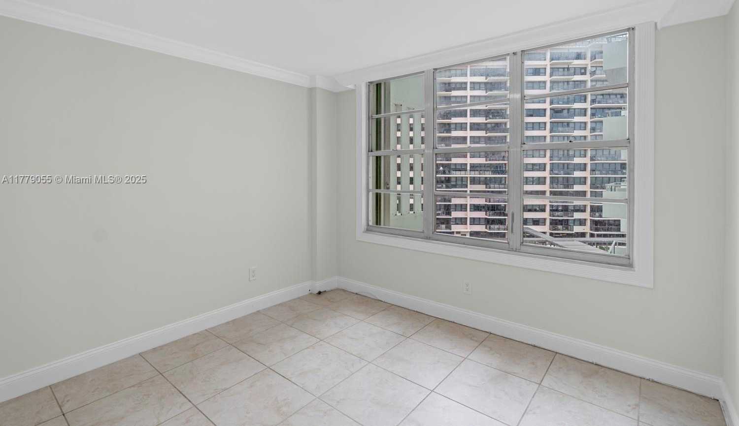 Small Image of 5161 COLLINS AVE #701, Miami Beach Number 18