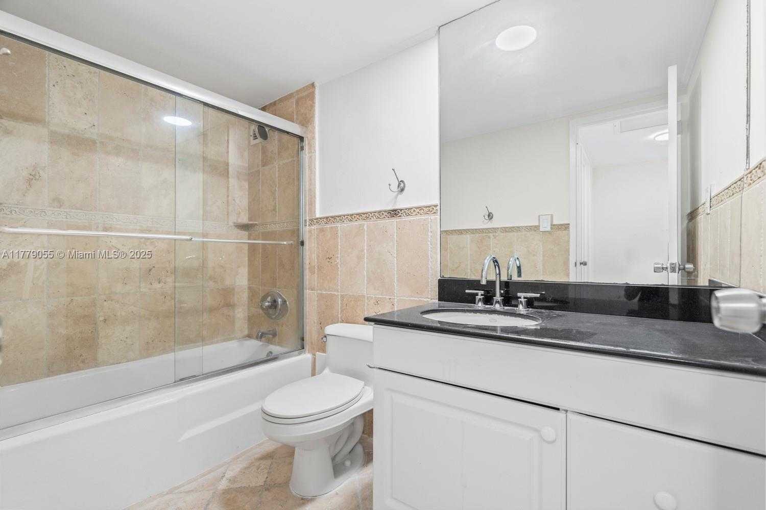Small Image of 5161 COLLINS AVE #701, Miami Beach Number 27