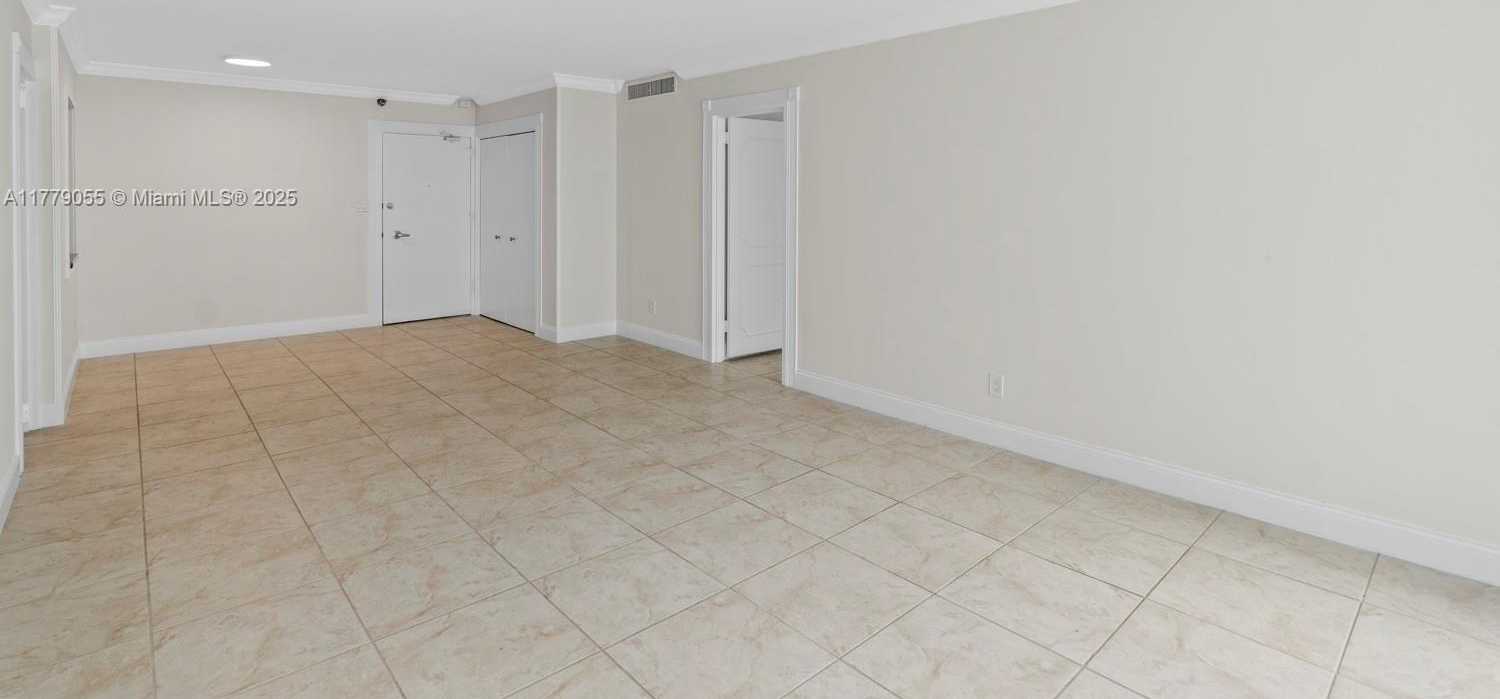 Small Image of 5161 COLLINS AVE #701, Miami Beach Number 7