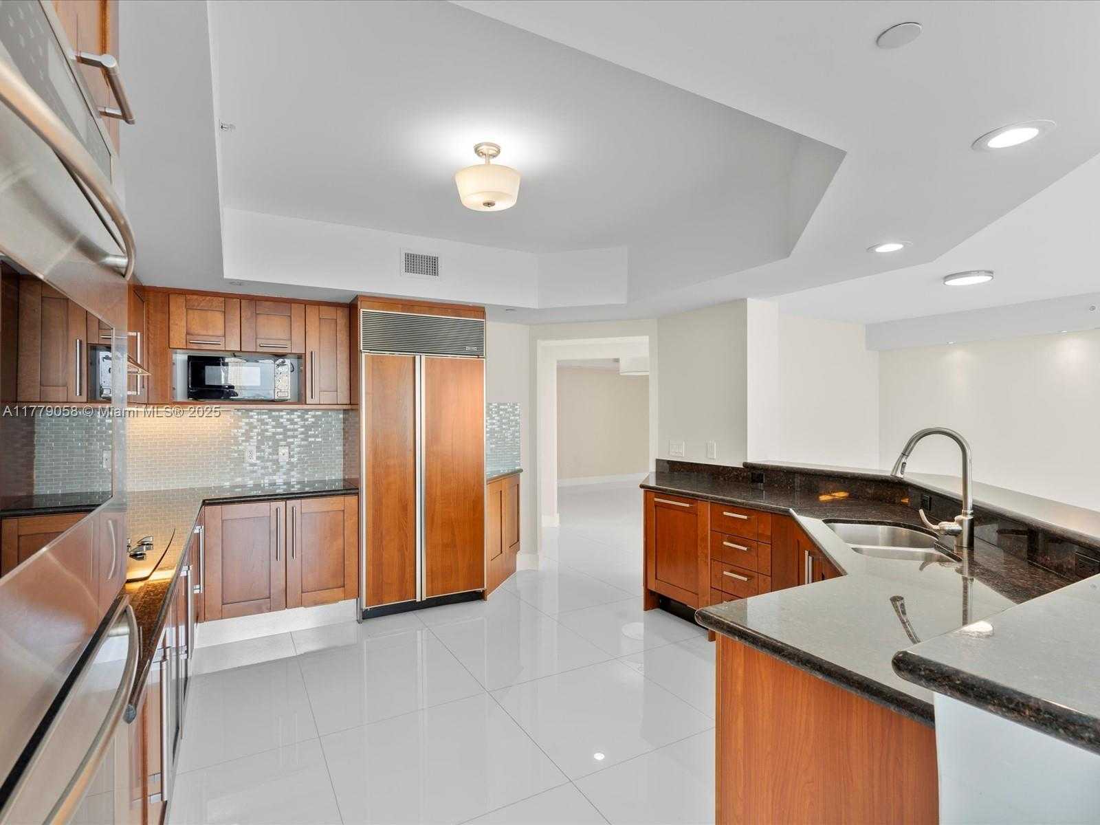 Small Image of 3301 NORTH EAST 183RD ST #1204, Aventura Number 14
