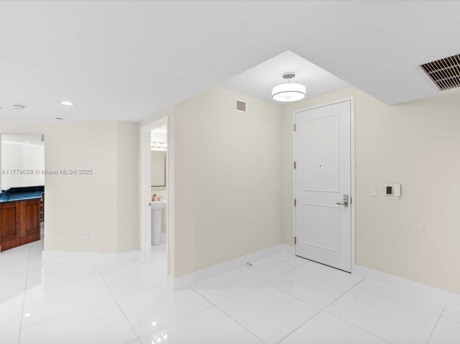 Small Image of 3301 NORTH EAST 183RD ST #1204, Aventura Number 19