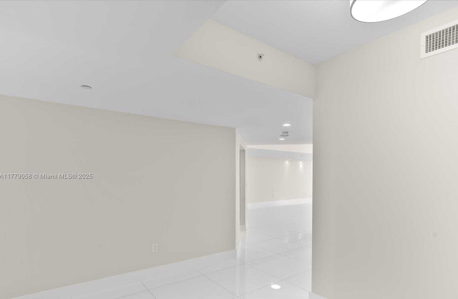 Small Image of 3301 NORTH EAST 183RD ST #1204, Aventura Number 21