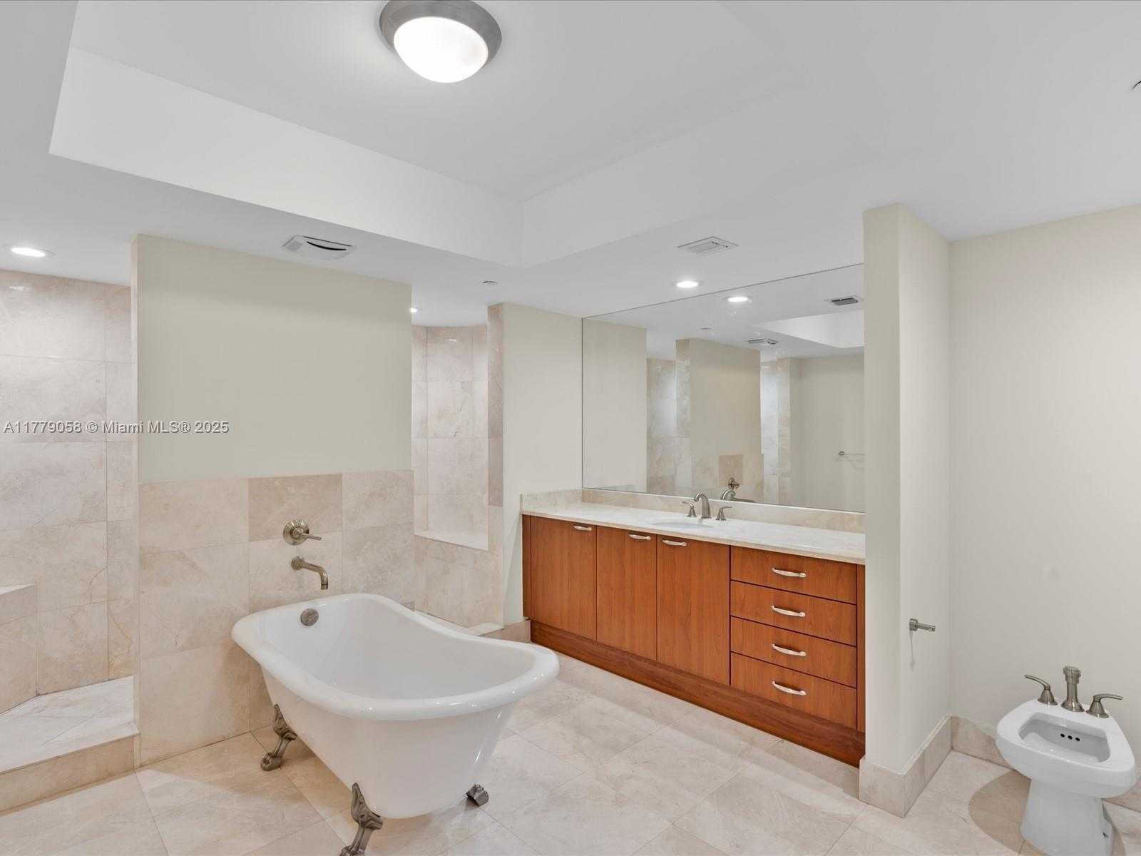 Small Image of 3301 NORTH EAST 183RD ST #1204, Aventura Number 41