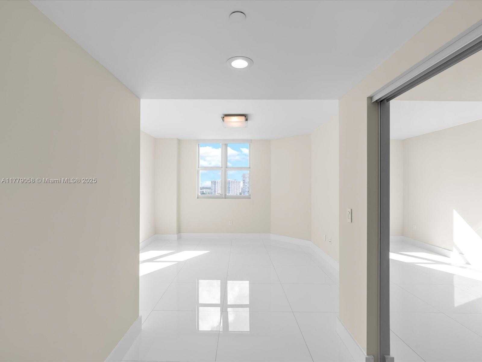 Small Image of 3301 NORTH EAST 183RD ST #1204, Aventura Number 48