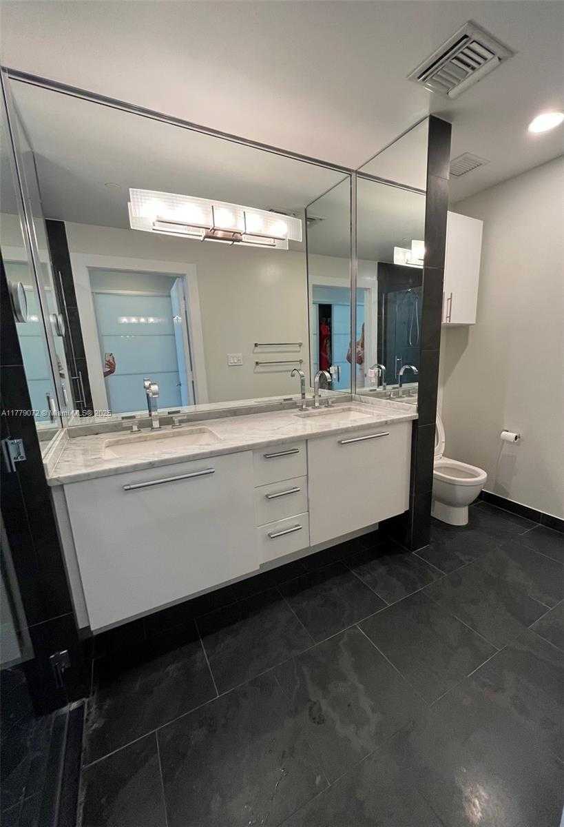 Small Image of 900 BISCAYNE BLVD #4312, Miami Number 13