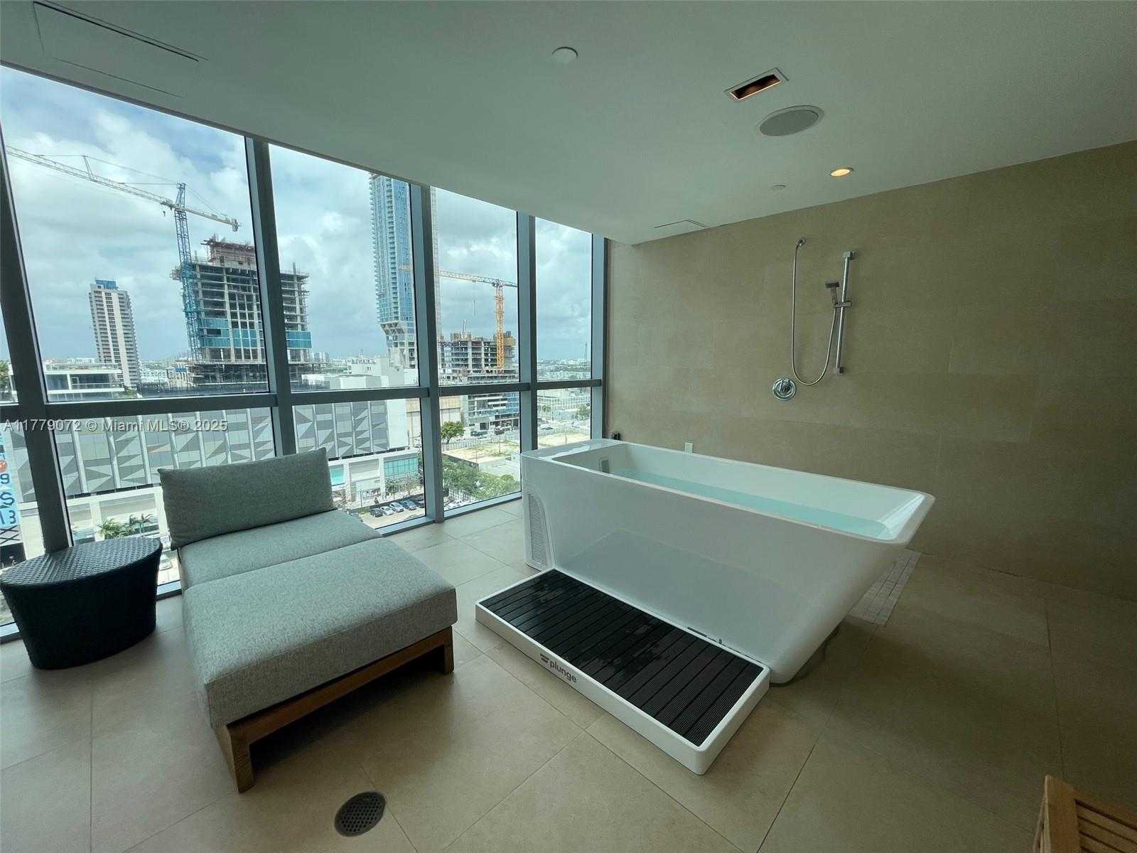Small Image of 900 BISCAYNE BLVD #4312, Miami Number 33