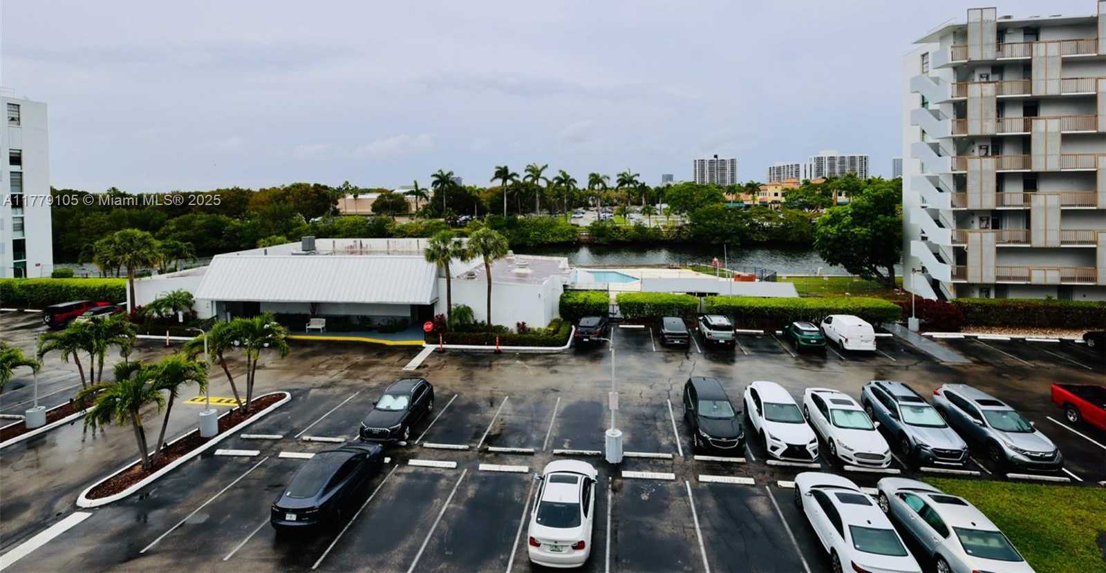 Small Image of 3475 NORTH COUNTRY CLUB DR #401, Aventura Number 10