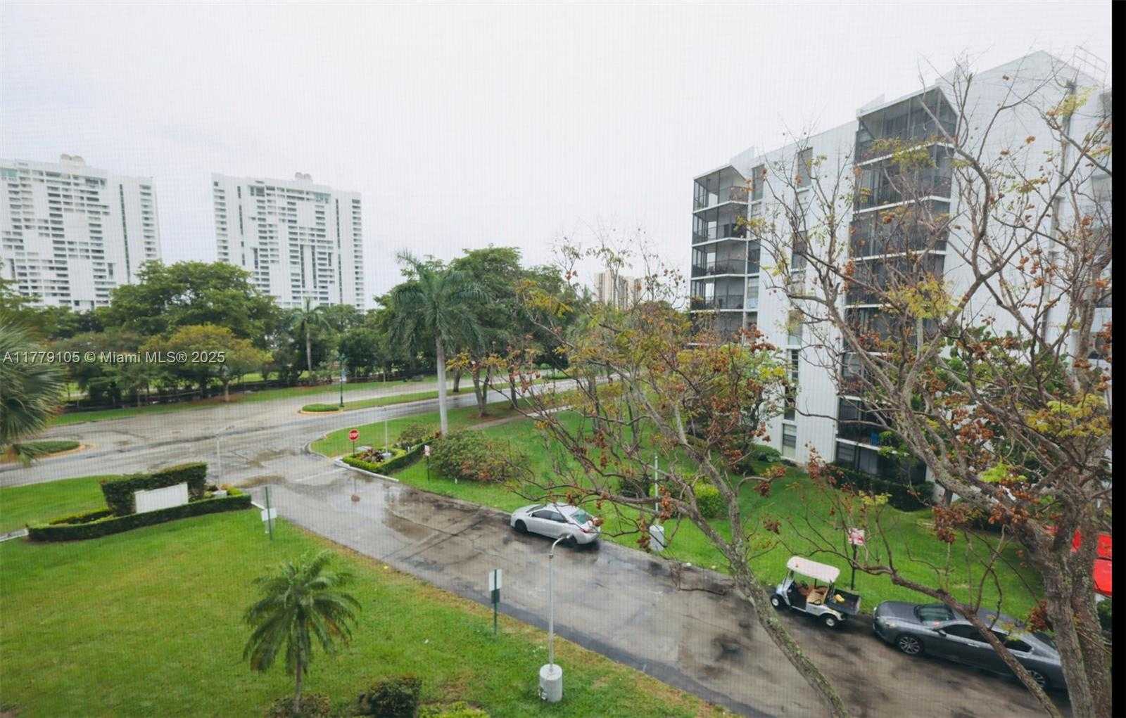 Small Image of 3475 NORTH COUNTRY CLUB DR #401, Aventura Number 8