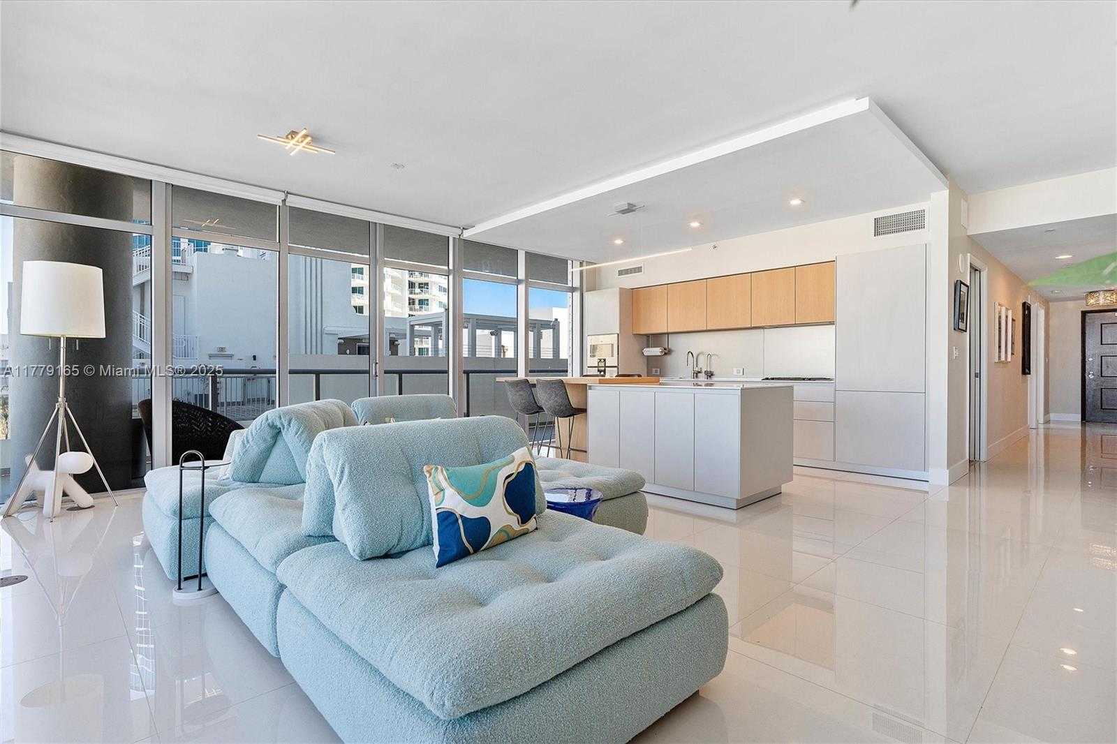 Small Image of 3737 COLLINS AVE #S-804, Miami Beach Number 10