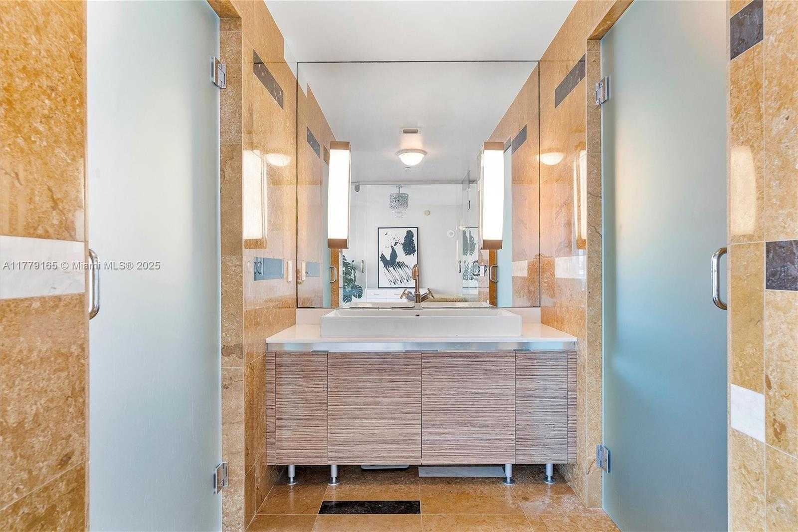 Small Image of 3737 COLLINS AVE #S-804, Miami Beach Number 16