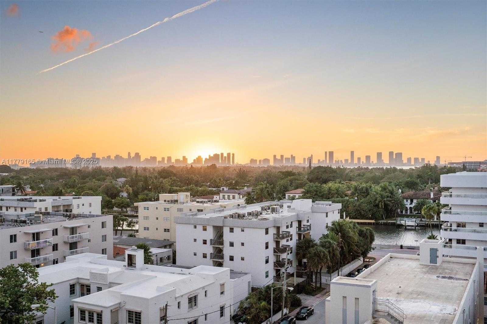 Small Image of 3737 COLLINS AVE #S-804, Miami Beach Number 23